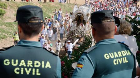 Efectivos de la Guardia Civil durante la presentación del despliegue provincial del Plan Rocío Seguro