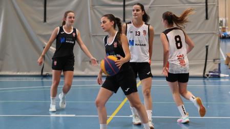 Las jugadoras del Nasabi Play Your Best 3x3, en el último día de entrenamiento antes de acudir a Valencia