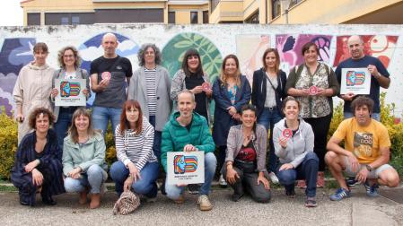 Familias agoizkas que respaldan el colectivo Zentzuz