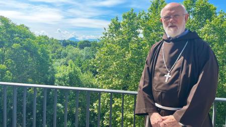 Celestino Aós Braco este jueves en las instalaciones de Capuchinos Extramuros, junto al río Arga /