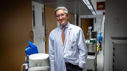 El doctor San Miguel, durante la entrega del premio en el congreso de la Asociación Europea de Hematología en Milán