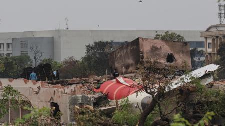 Al menos 265 personas han perdido la vida en el siniestro del avión de Air India