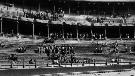 La plaza de toros tras la carga policial del 8 de julio de 1978