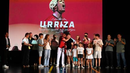 DESPEDIDA DE URRIZA EN EL FRONTON GALARRETA - REMONTE 20250628 IÑIGO ROYO