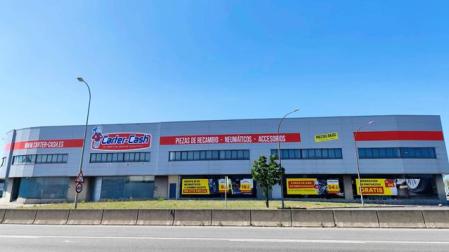Tienda de Carter-Cash en el polígono Talluntxe en Tajonar