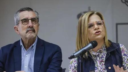 La delegada del Gobierno en la Comunitat Valenciana, Pilar Bernabé, acompañada por el comisionado del Gobierno para la reconstrucción, José María Ángel