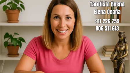 Elena Ocaña se ha hecho un hueco como una de las tarotistas económicas más buscadas