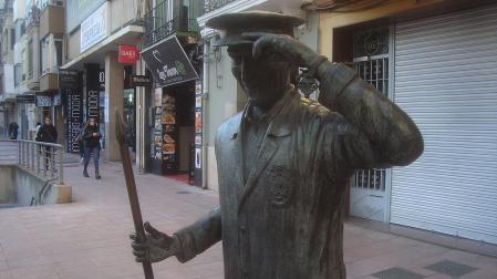 Escultura 'El Sereno', obra de Carlos Vento