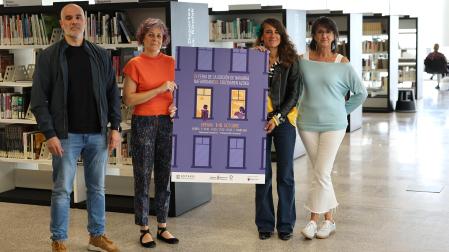 Desde la izquierda, Aritz Otazu, Rebeca Esnaola, Maider Beloki y Clara Flamarique, este miércoles, en la Biblioteca de Navarra