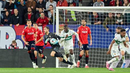 Sergio Herrera, en el partido Osasuna-Elche
