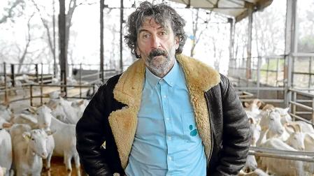 Luis Zahera tiene que cambiar el campo por una tienda de mascotas