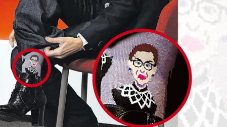 La presidenta Chivite se sube los calcetines ilustrados con la cara de Ruth Bader Ginsburg, jueza de la Corte Suprema de Estados Unidos