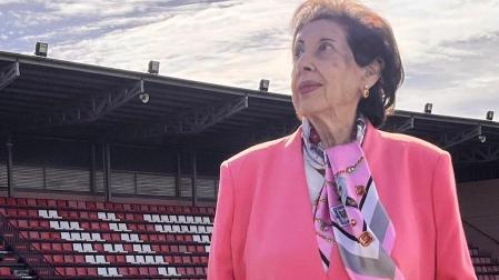 Amelia del Castillo, en un campo de fútbol en una imagen anterior