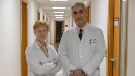 La doctora Gema Frühbeck codirectora del Área de Obesidad de la Clínica junto al doctor Javier Gómez Ambrosi, investigador del Laboratorio de Investigación Metabólica.