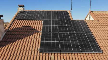 Instalación solar sobre una vivienda