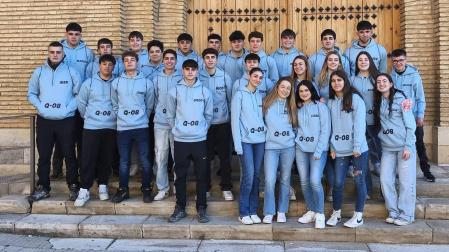 Imagen de los quintos de 2008 participantes en los actos de celebración desarrollados en Murchante