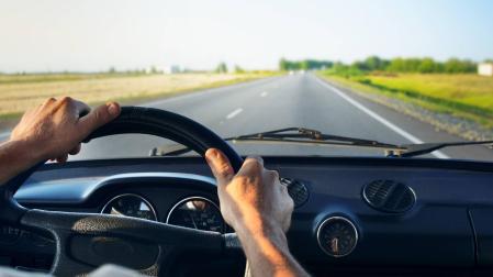 El acusado conducía con el carné caducado y en otra ocasión se saltó una señal de stop