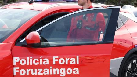 El agente de Policía Foral que realizó un torniquete a la mujer de 59 años herida en Sarriguren