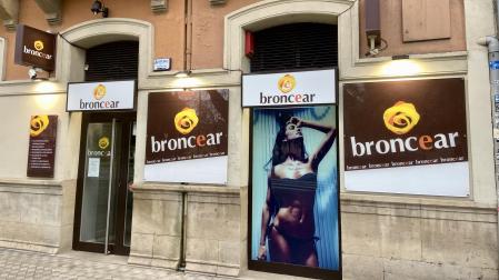 Centro Broncear en la calle Navas de Tolosa, 19 de Pamplona