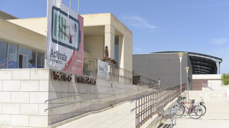 Imagen de las instalaciones deportivas Clara Campoamor de Tudela donde se iba a celebrar el campeonato de natación