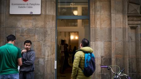 Oficina de la calle Zapatería habilitada por el Ayuntamiento de Pamplona para la regularización de personas migrantes