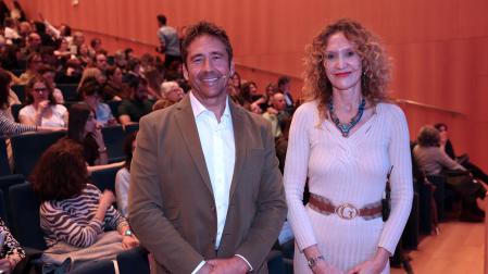 Miguel Ángel Tobías y Raquel Marín protagonizaron el encuentro de ‘Re-evolución’, sobre bienestar y salud emocional, en Baluarte