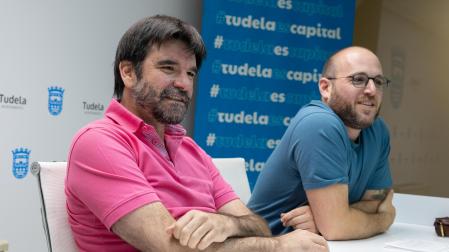 Eneko Larrarte -izda.- y Alberto Lajusticia, ediles de Contigo Tudela