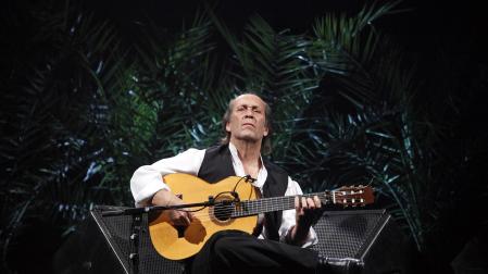 Paco de Lucía cantó en Anaitasuna delante de un jardín