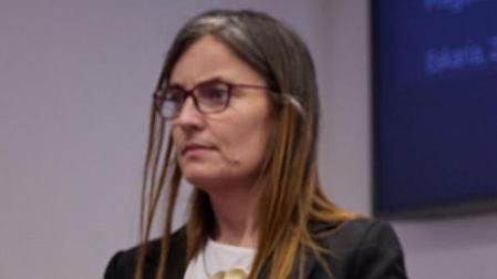 Ana Bretaña y José María Aierdi, este martes en la comisión de Medio Ambiente del Parlamento foral