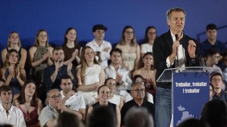 El presidente del Partido Popular, Alberto Núñez Feijóo durante la reunión de la Junta Directiva del PP provincial del Valencia, este sábado en Sueca (Valencia)