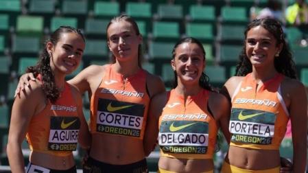 Carla Aguirre, Celia Cortés, Marina Delgado y María Portela, tras su clasificación para la final en Oregón