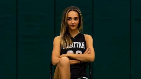 La jugadora, con la camiseta de Raritan College en su etapa en Estados Unidos