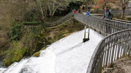 El 93% de los vecinos de Pamplona y la Comarca bebe agua de grifo