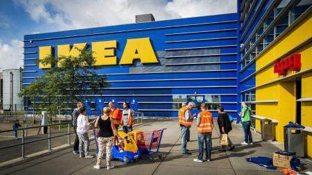 Bruselas investiga si Holanda permitió a IKEA pagar menos impuestos