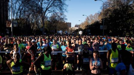 Un corredor de 29 años sufre una parada cardiaca en la media maraton de Madrid