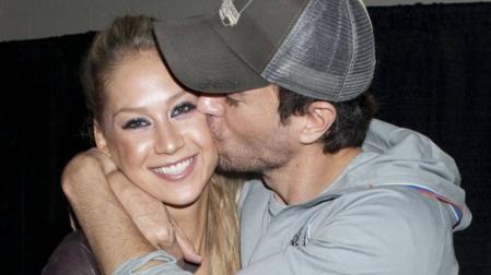 Enrique Iglesias y Anna Kournikova son padres de mellizos