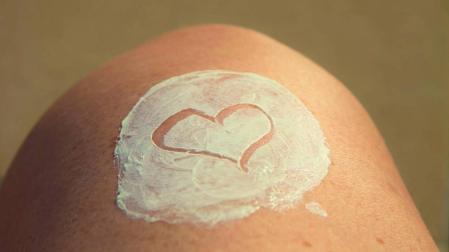 ¿En busca de una crema solar? Breve guía sobre protección para la piel