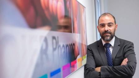 Carlos González Ojer, fundador y director general de Ojer Pharma, en las oficinas de la empresa en Pamplona, en una imagen de archivo.