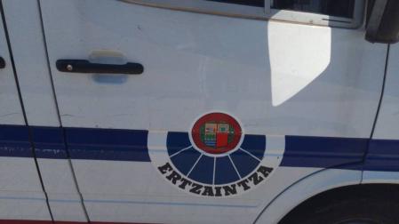 Un coche patrulla de la Ertzaintza.