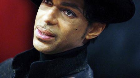 El cantante norteamericano Prince falleció este jueves 21 de abril en su domicilio del condado de Carvery (Minesota), a los 57 años de edad, según confirmó su publicista.