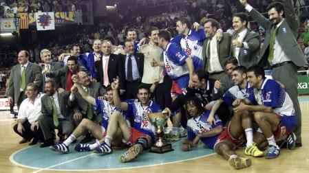 Vive en imagenes la Copa de Europa lograda por Portland San Antonio en 2001