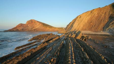 El flysch de Zumaia forma parte del Geoparque de la Costa Vasca