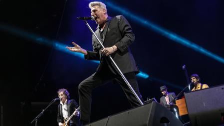 Concierto de Loquillo en el Navarra Arena