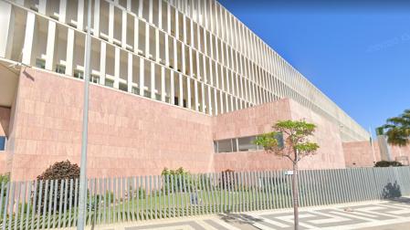 Exterior de la Audiencia de Málaga