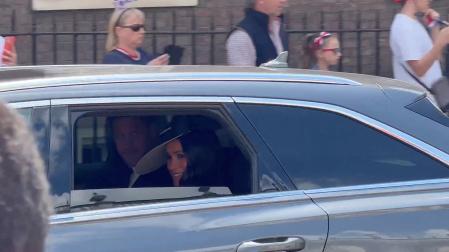 El príncipe Enrique y Meghan Markle, este jueves en Londres