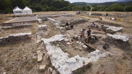 Los voluntarios de la Sociedad de Ciencias Aranzadi han centrado su investigación desde 2017 en las termas públicas de la civilización romana.