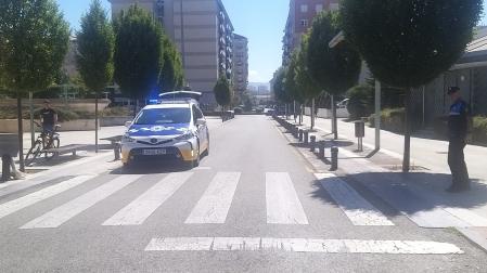 La Policía Local de Ansoáin atiende el suceso en el lugar de los hechos
