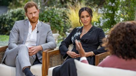 El príncipe Harry y Meghan Markle junto a Oprah Winfrey