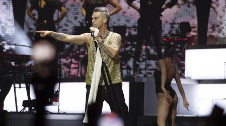 Robbie Williams, durante su primer concierto en la capital catalana