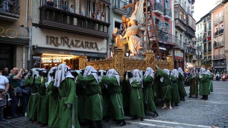 Procesión del Santo Entierro del Viernes Santo en Pamplona.